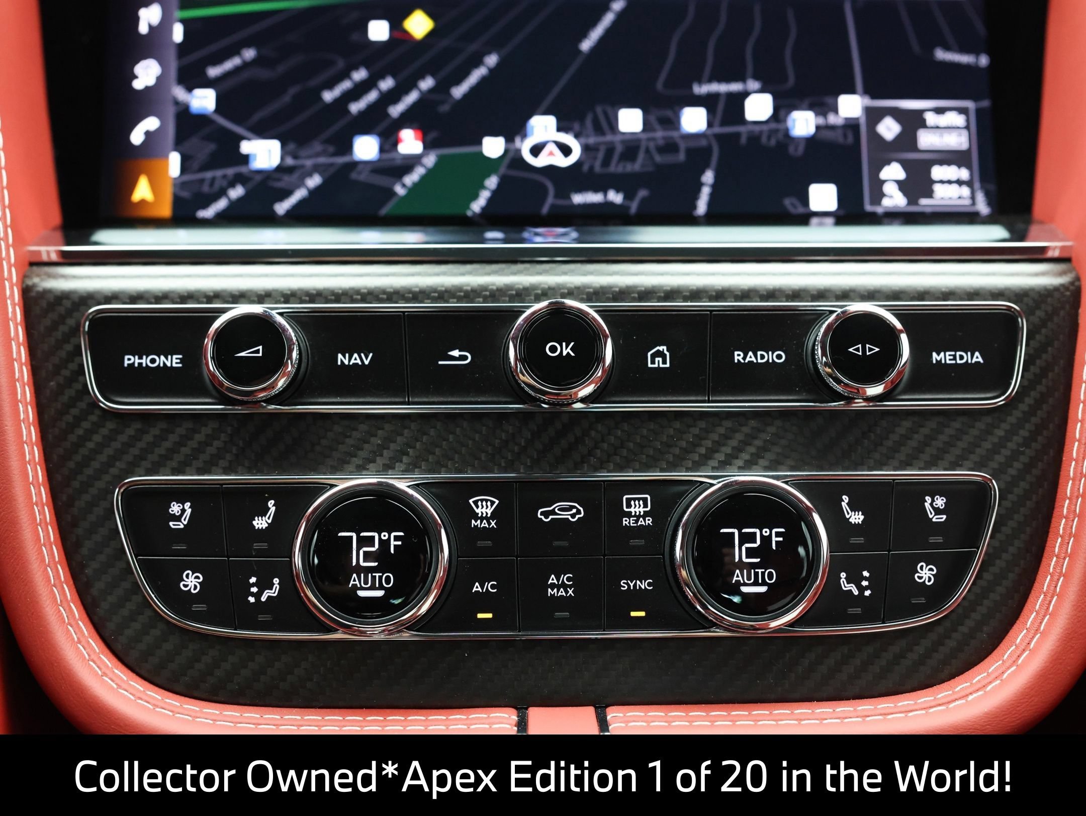 Used 2025 Bentley Bentayga AWD/4WD image 46