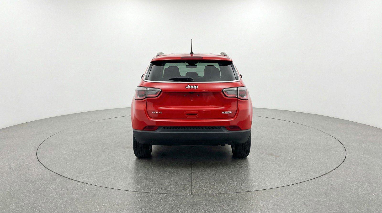 Used 2025 Jeep Compass Latitude image 7