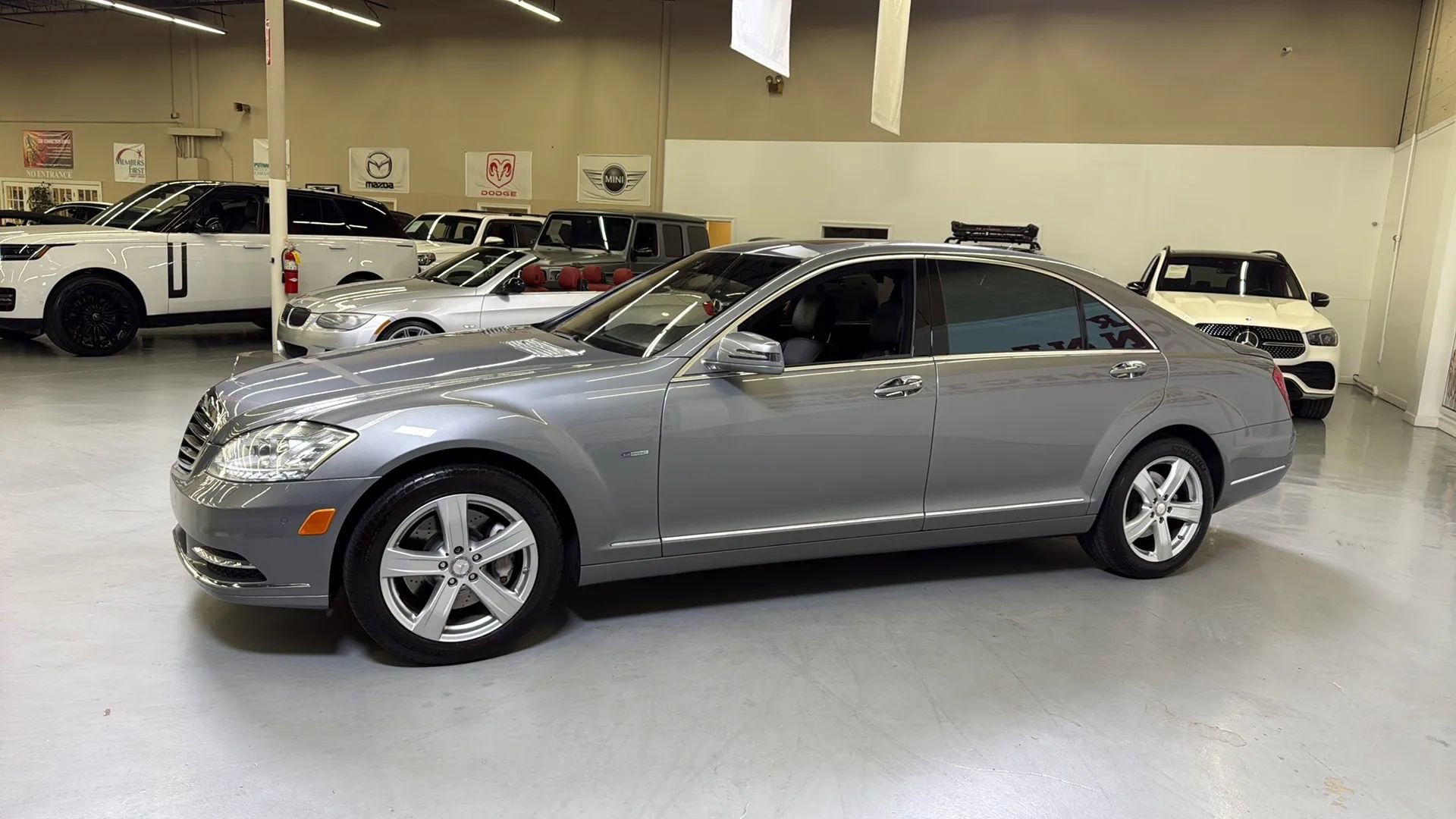 Used 2012 Mercedes-Benz S 550 4MATIC image 5