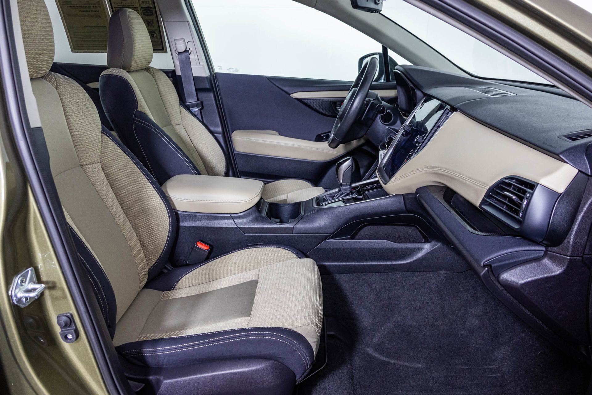 Used 2024 Subaru Outback Premium image 44