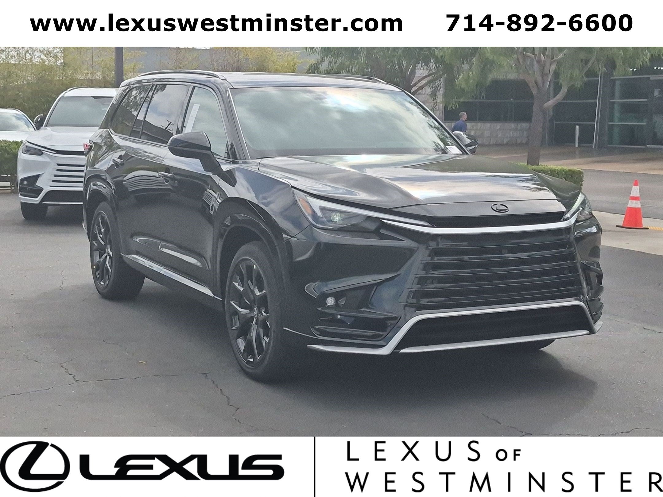 New 2026 Lexus TX 500h AWD image 3