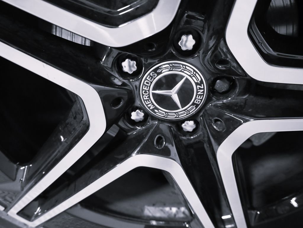 Certified 2022 Mercedes-Benz GLS 450 4MATIC image 8