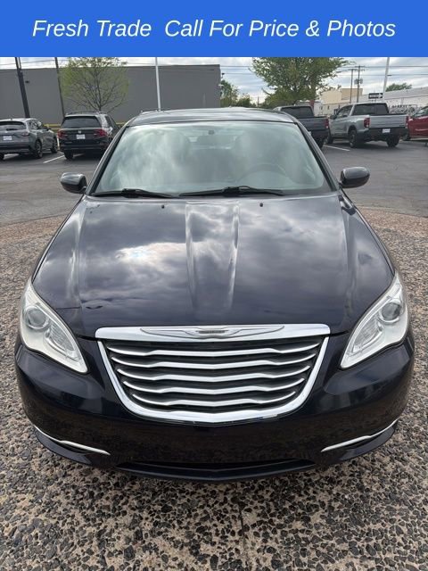 Used 2012 Chrysler 200 Touring FWD image 8