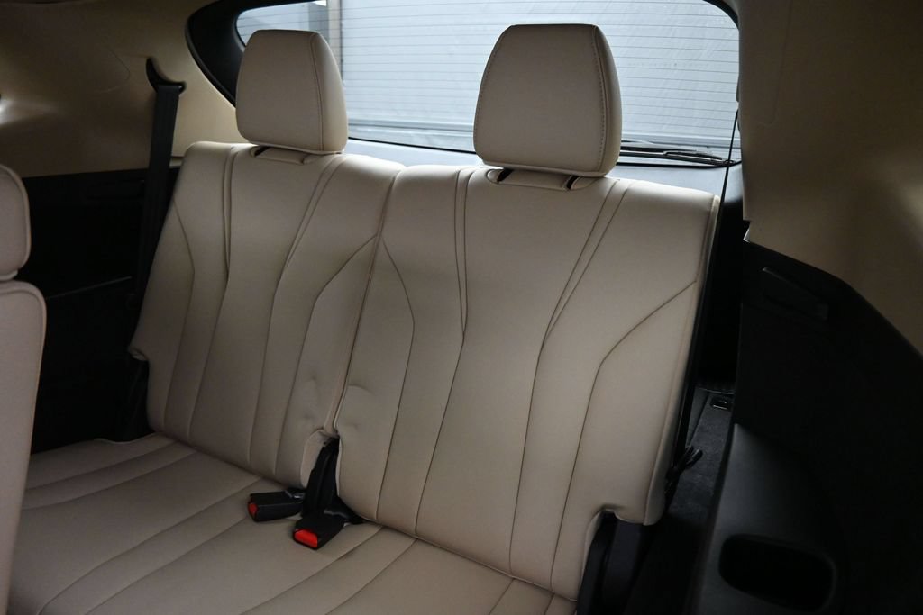 Used 2024 Acura MDX FWD image 21