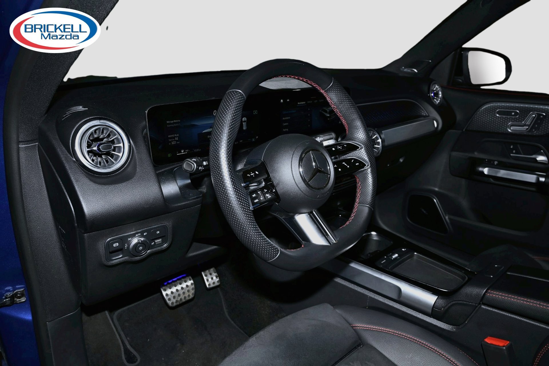 Used 2024 Mercedes-Benz GLB 250 image 31