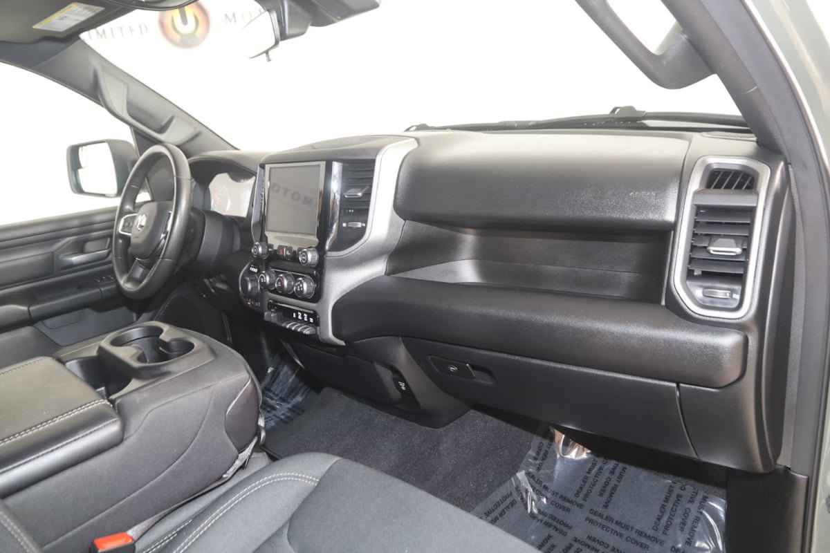Used 2026 RAM 1500 Warlock AWD/4WD image 33