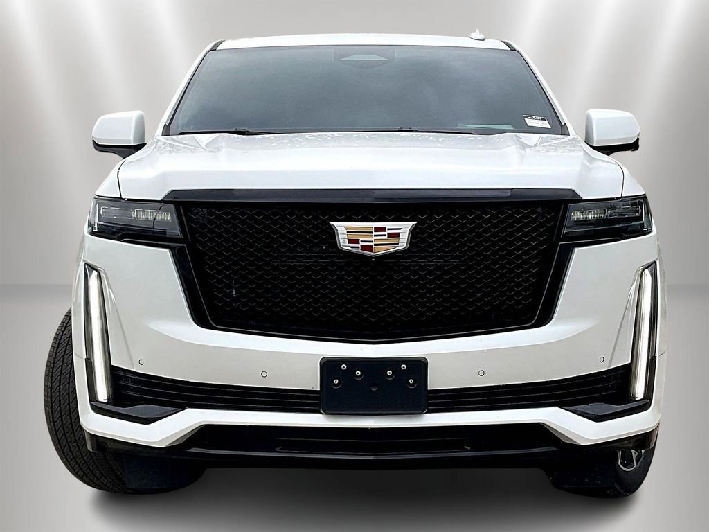 Used 2024 Cadillac Escalade Sport Platinum AWD/4WD image 2