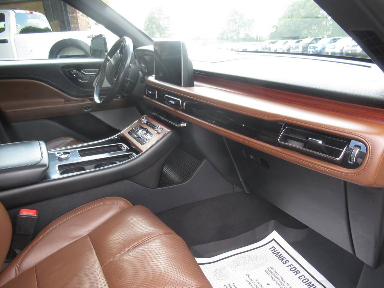 Used 2021 Lincoln Aviator Reserve w/ Equipment Group 208A AWD/4WD image 8