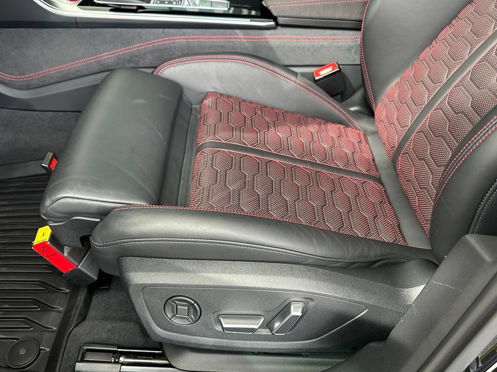 Used 2025 Audi RS 6 performance AWD/4WD image 28