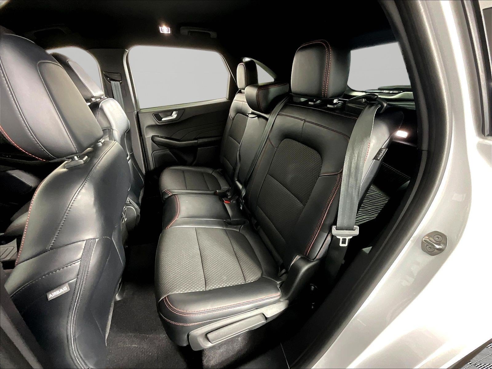 Used 2023 Ford Escape ST-Line Select AWD/4WD image 21