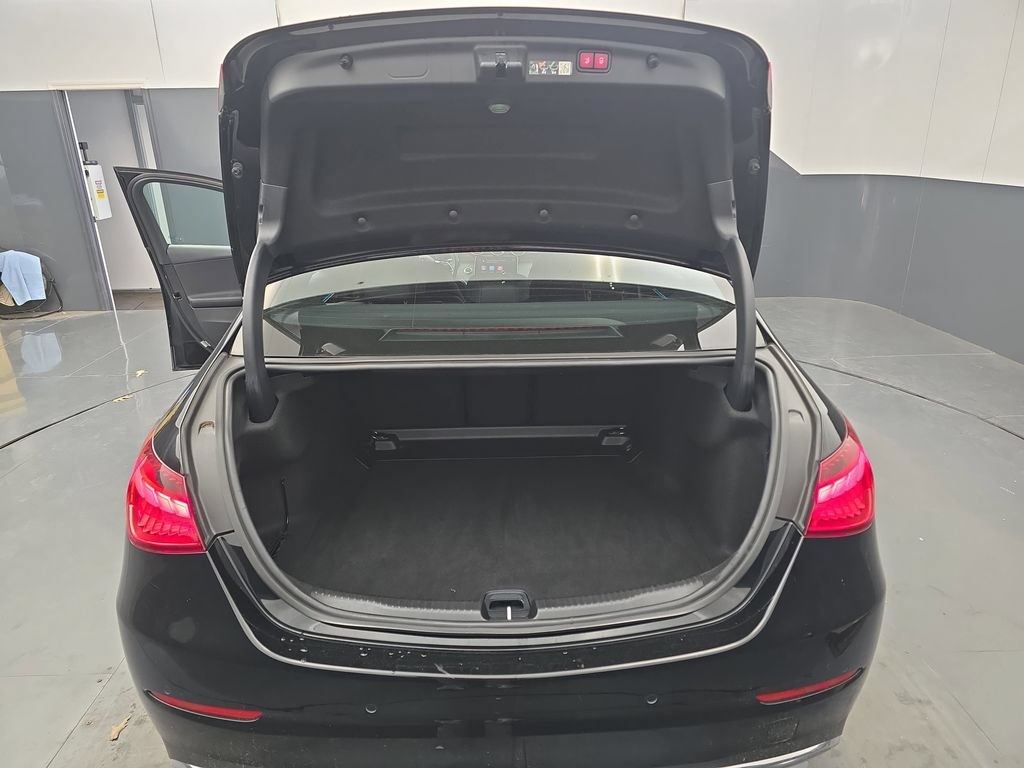 Used 2025 Mercedes-Benz C 300 Sedan image 45