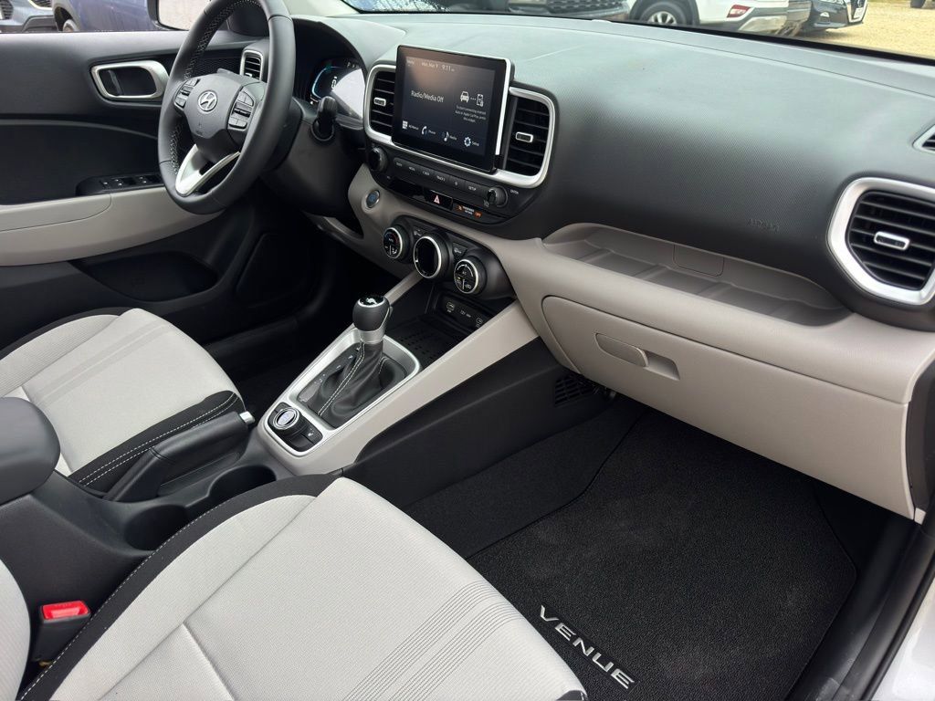 New 2026 Hyundai Venue SEL image 16