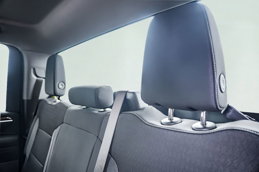 New 2026 GMC Sierra 2500 SLE image 25