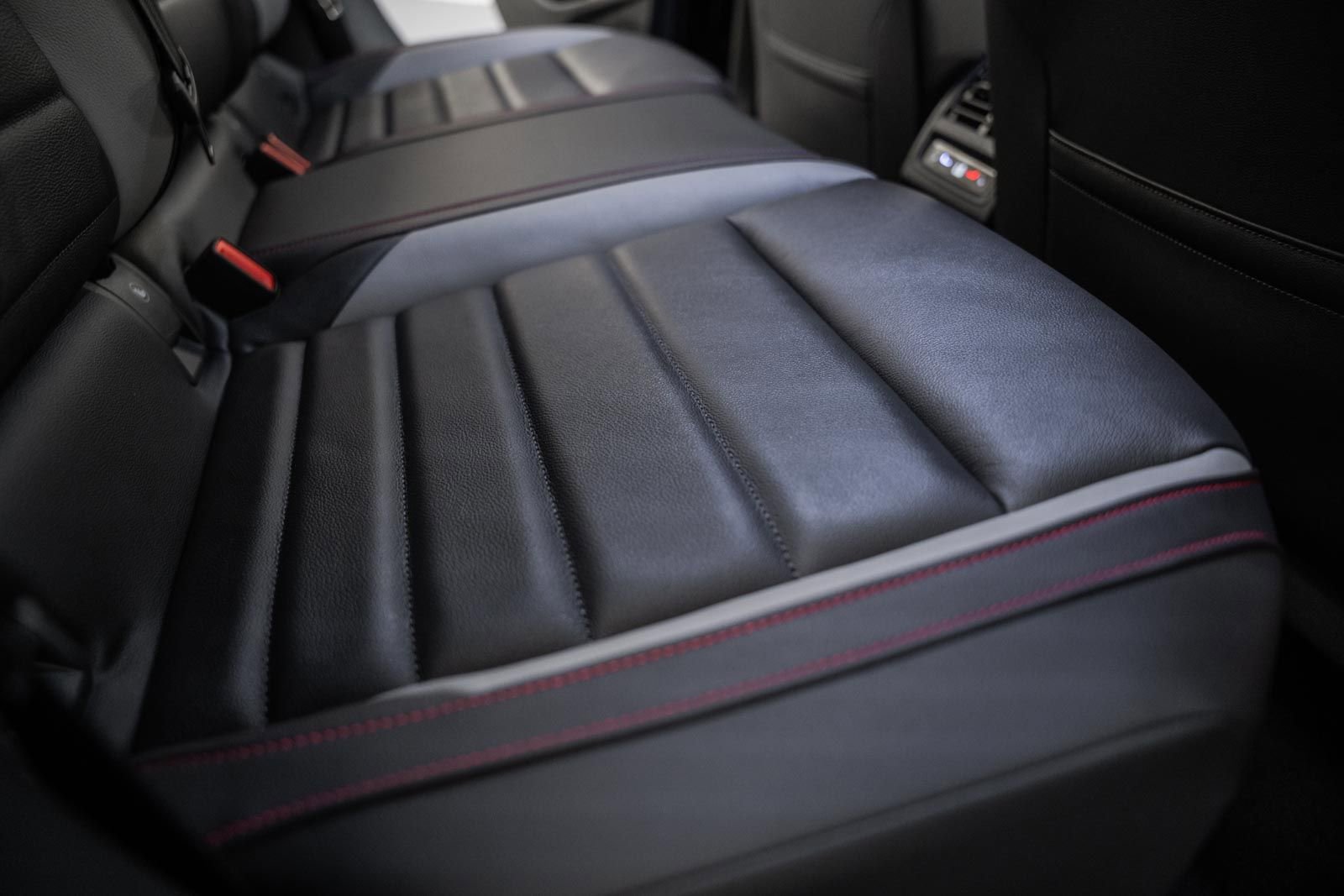 Used 2024 Volkswagen GTI Autobahn image 33