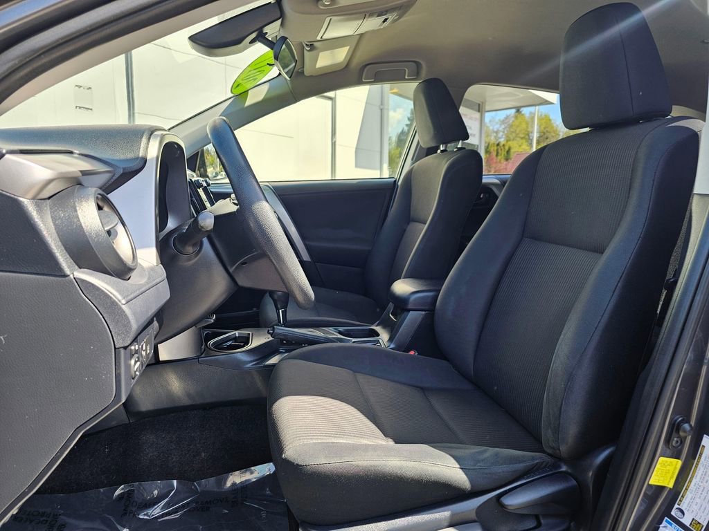 Used 2017 Toyota RAV4 LE w/ All Weather Liner Package AWD/4WD image 19