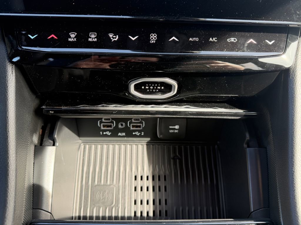 New 2026 Jeep Grand Cherokee Altitude AWD/4WD image 30