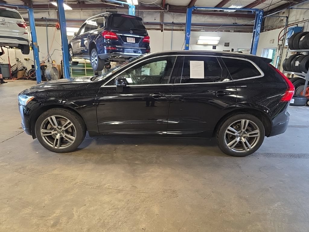 Used 2020 Volvo XC60 T6 Momentum AWD/4WD image 2
