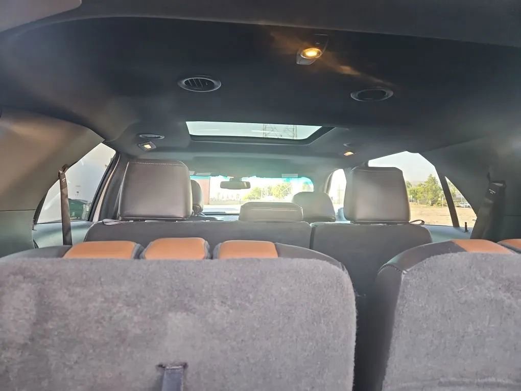 Used 2013 Ford Explorer Limited image 29