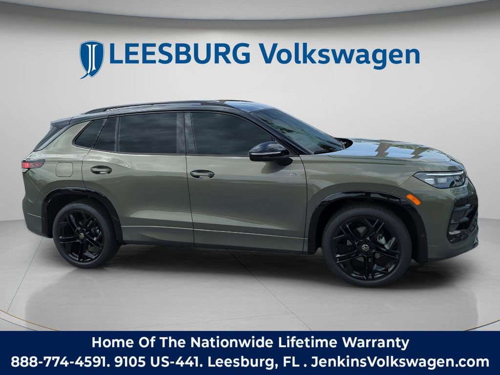 New 2026 Volkswagen Tiguan SE R-Line image 2