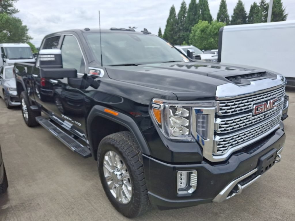 Used 2022 GMC Sierra 3500 Denali w/ Denali Ultimate Package AWD/4WD image 2