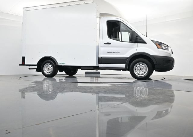 Used 2024 Ford Transit 350 RWD image 32
