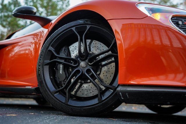Used 2016 McLaren 650S Spider image 20