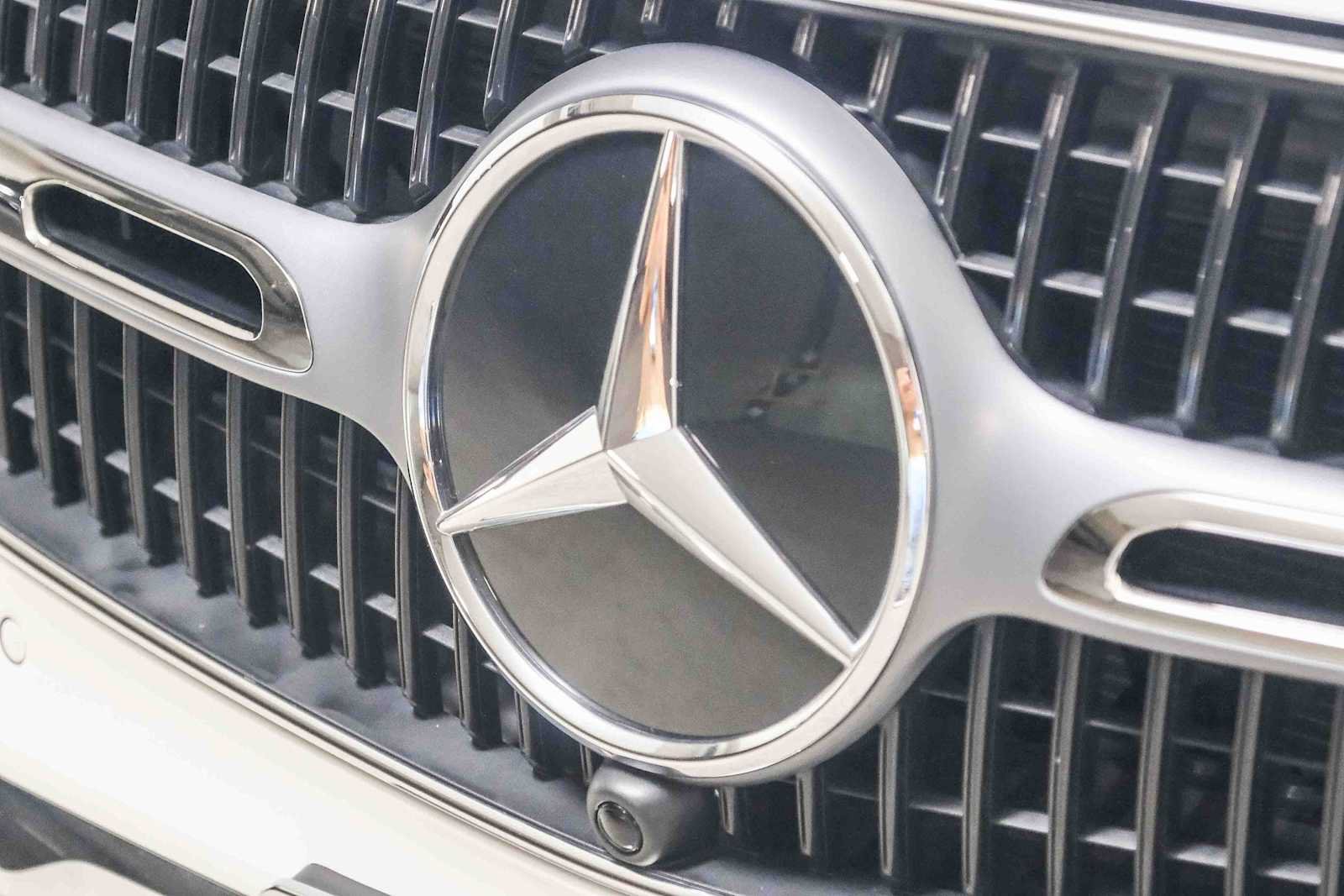 Certified 2026 Mercedes-Benz GLC 300 image 13