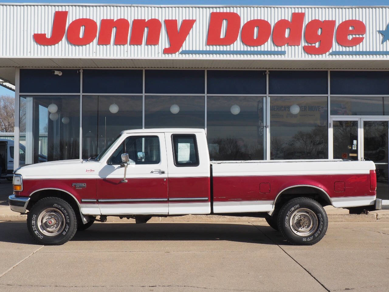 Used 1994 Ford F250 XLT image 2