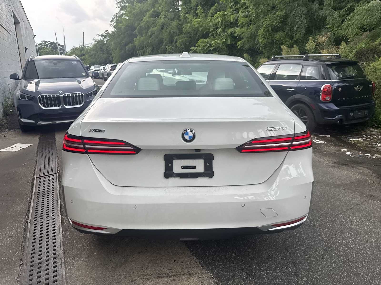 Used 2024 BMW 530i xDrive w/ Convenience Package AWD/4WD image 7