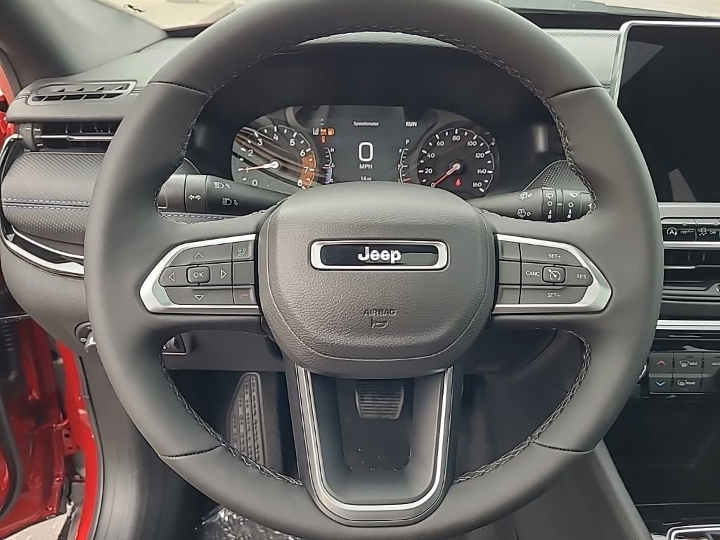 New 2026 Jeep Compass Latitude w/ Sun and Sound Group image 5