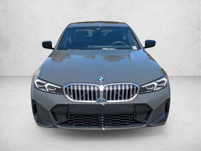 Used 2025 BMW 330i Sedan w/ M Sport Package RWD image 5