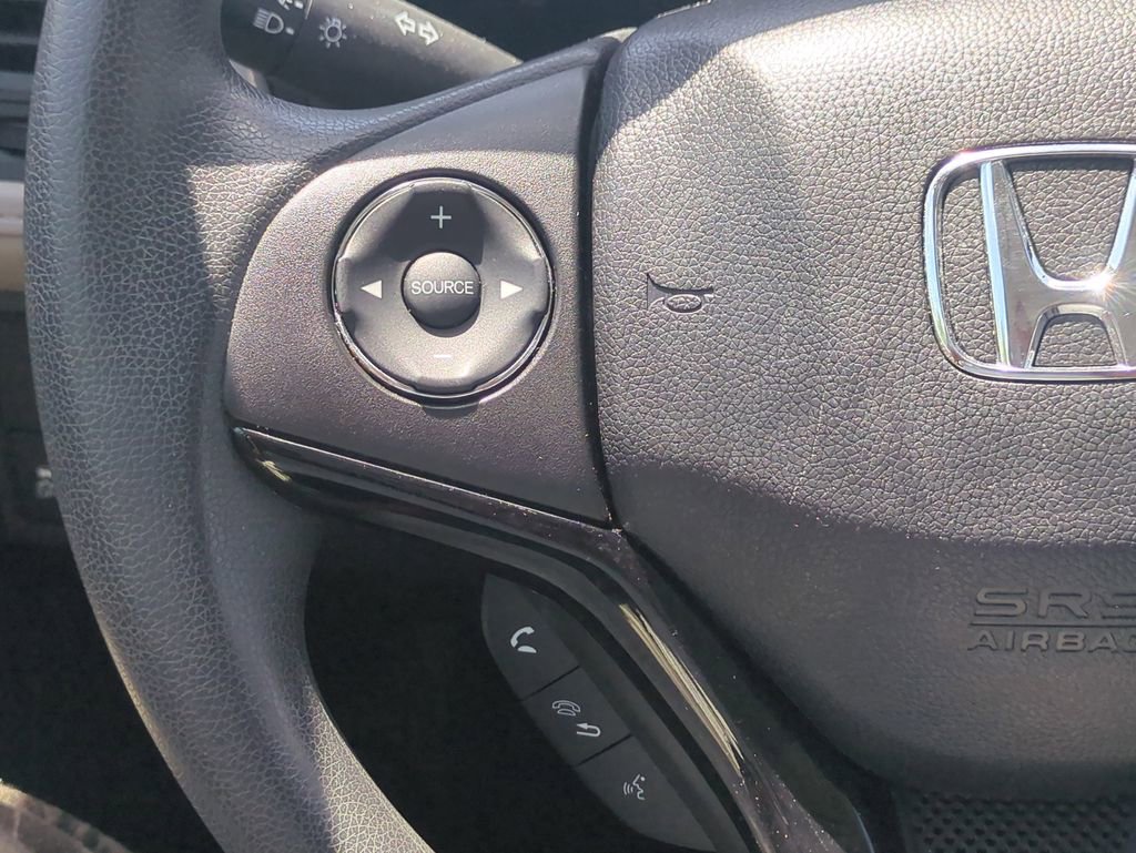Used 2016 Honda HR-V LX image 25