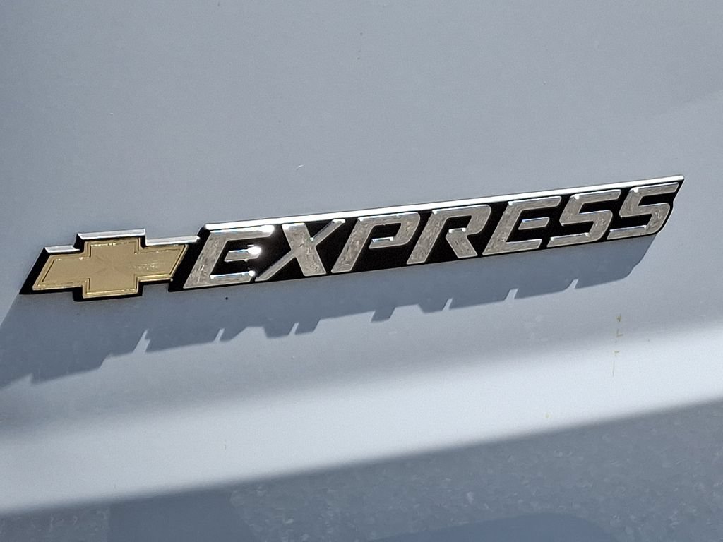 Used 2024 Chevrolet Express 2500 w/ Driver Convenience Package RWD image 29