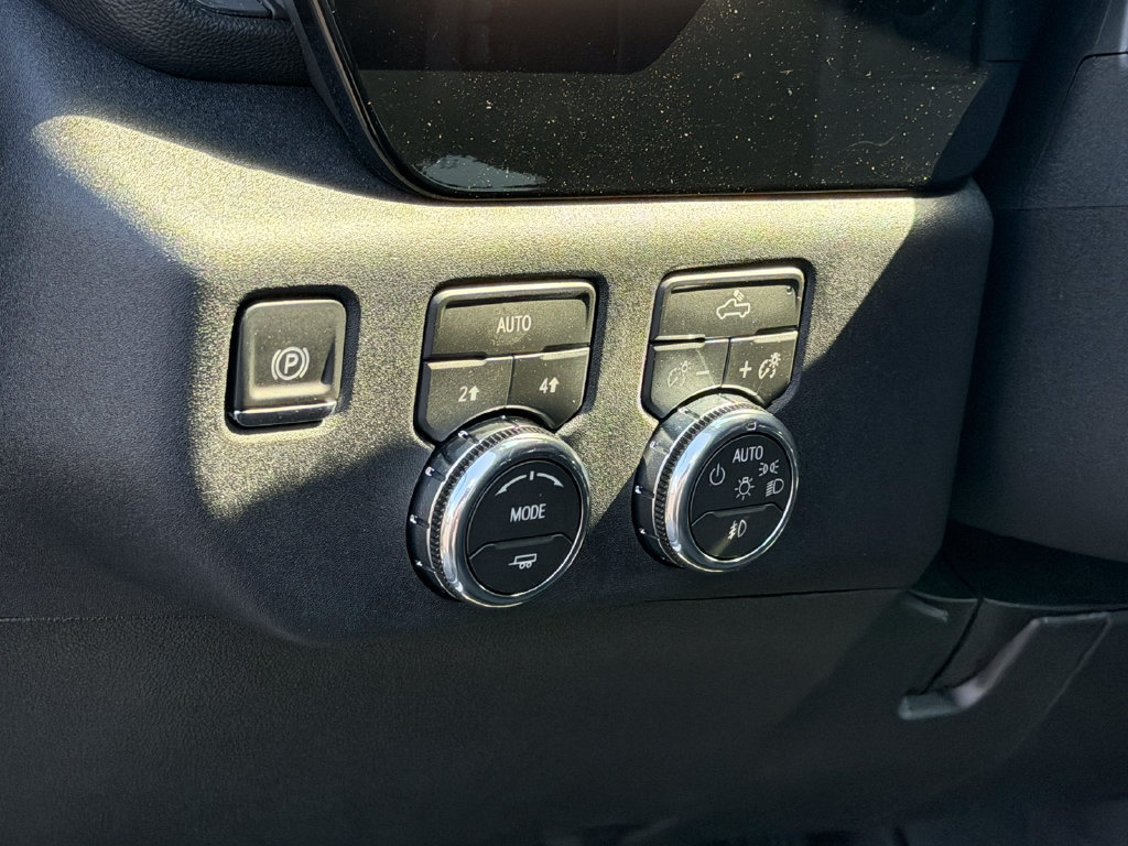 New 2026 GMC Sierra 1500 Elevation w/ Elevation Select Package AWD/4WD image 32