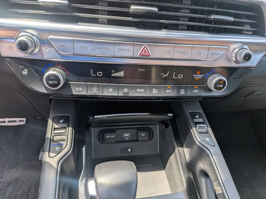 Used 2022 Kia Telluride SX w/ SX Prestige Package AWD/4WD image 19