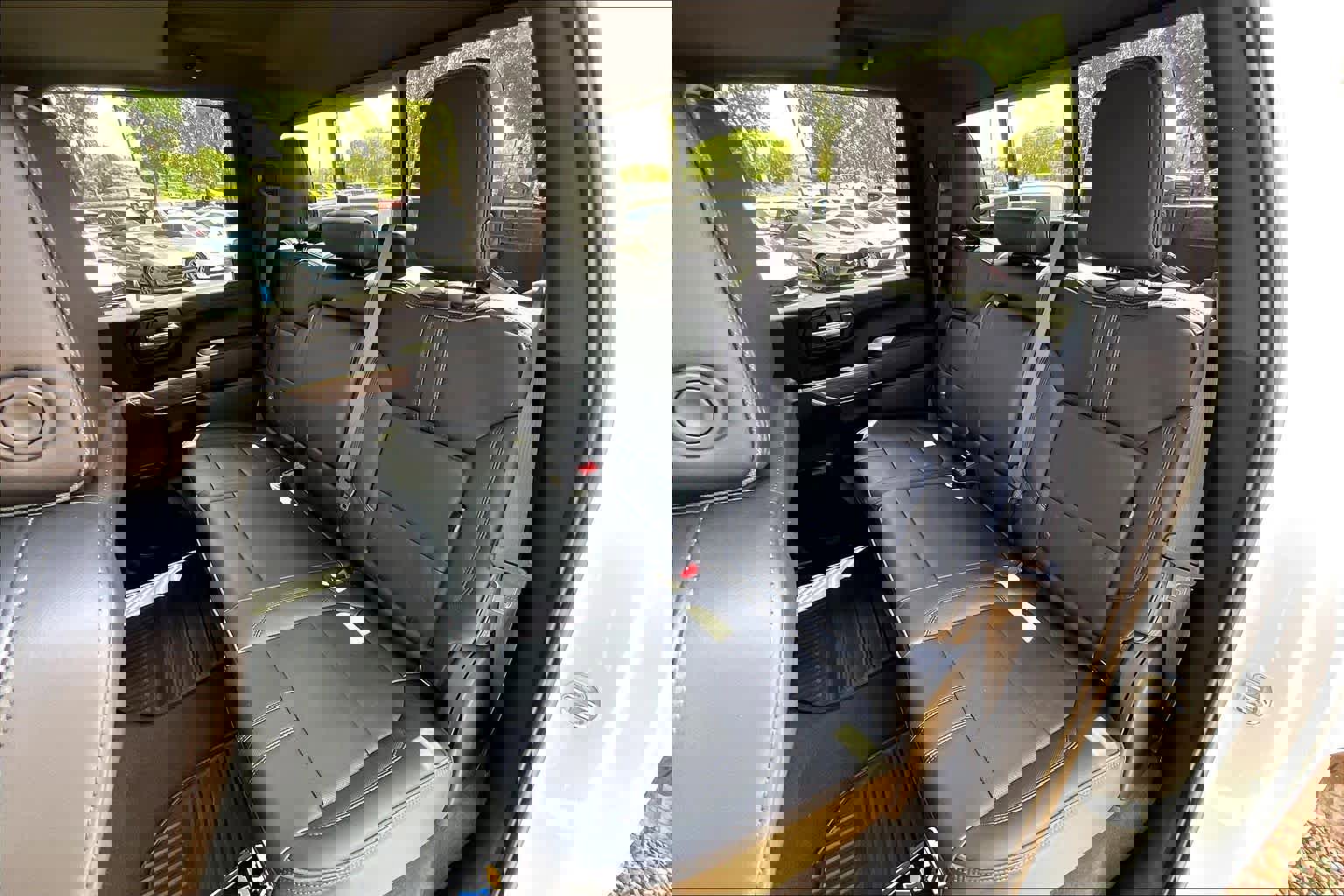 Used 2023 Chevrolet Silverado 3500 High Country image 25