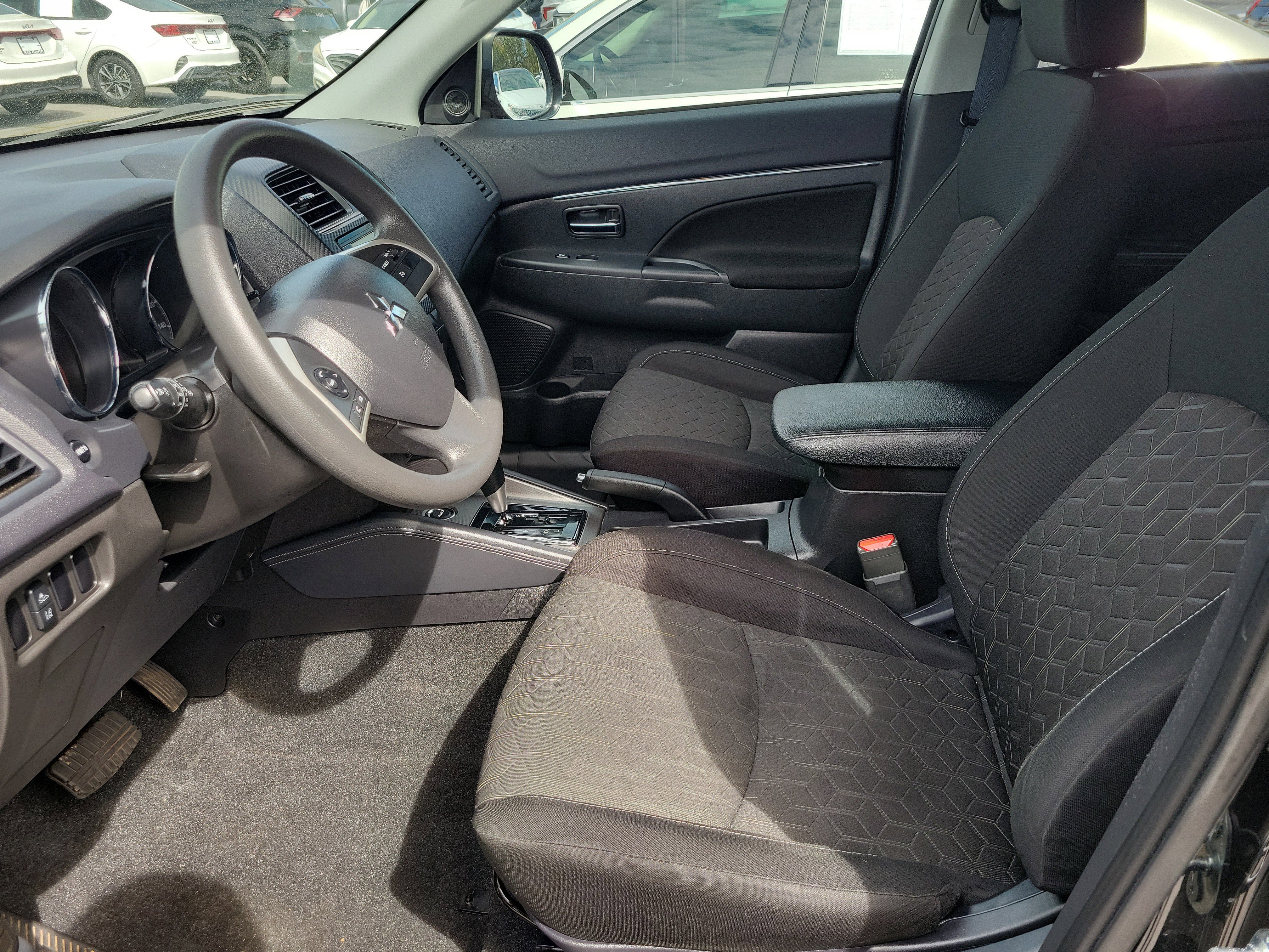 Used 2024 Mitsubishi Outlander Sport AWD image 17