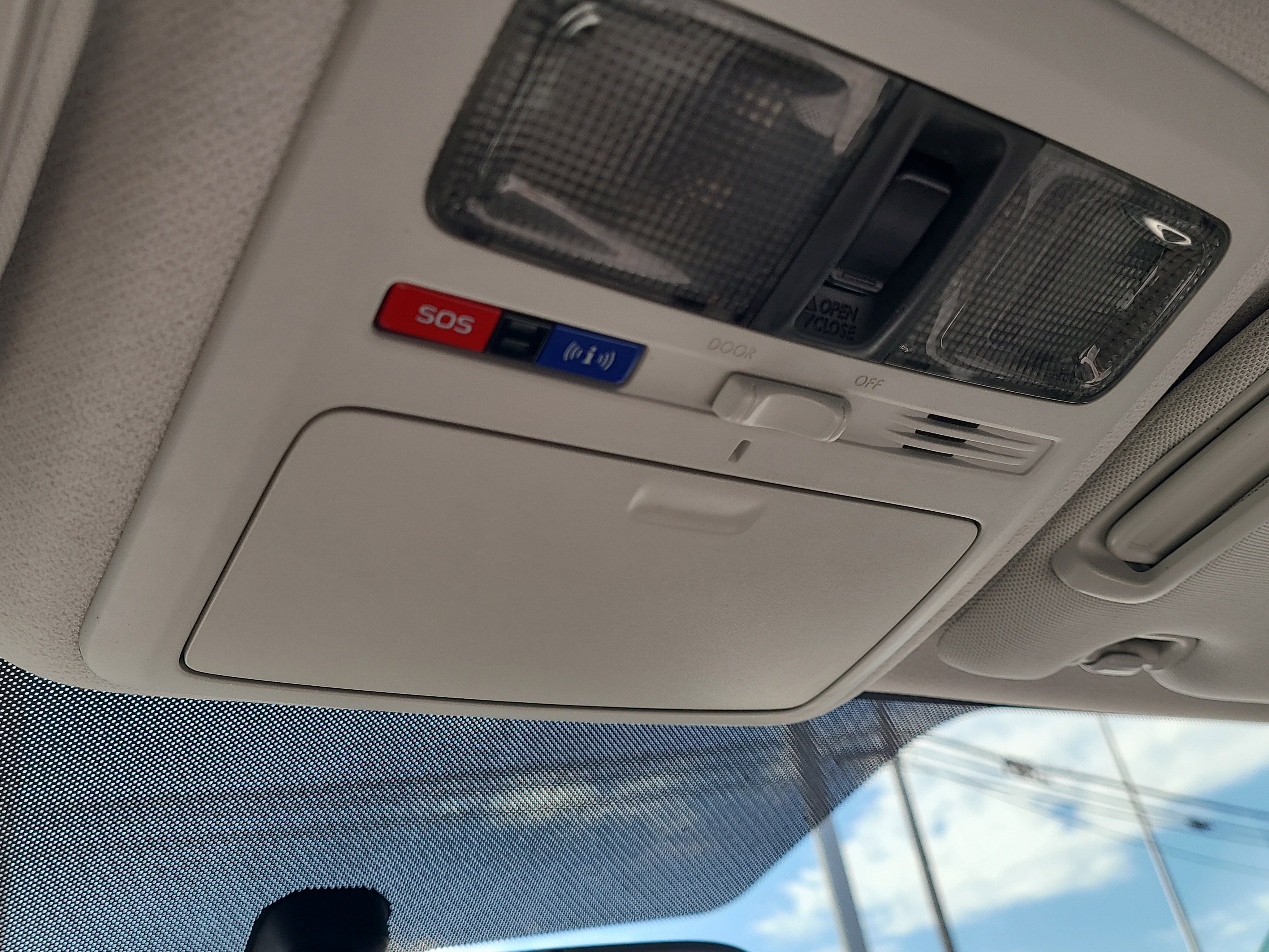 Used 2017 Subaru Forester 2.5i Premium w/ All-Weather Package image 23