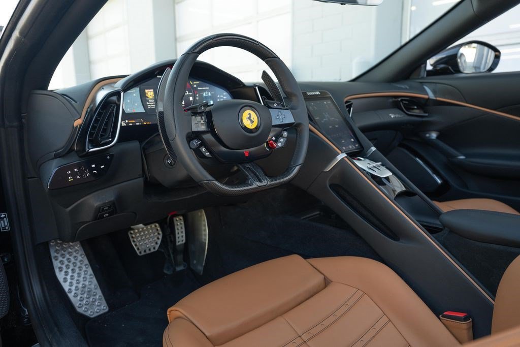 Used 2025 Ferrari Roma Spider RWD image 32