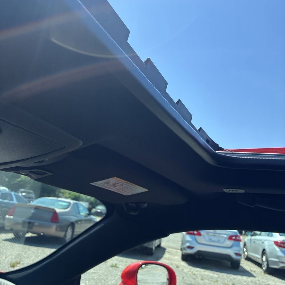 Used 2019 Dodge Challenger SRT Hellcat RWD image 10