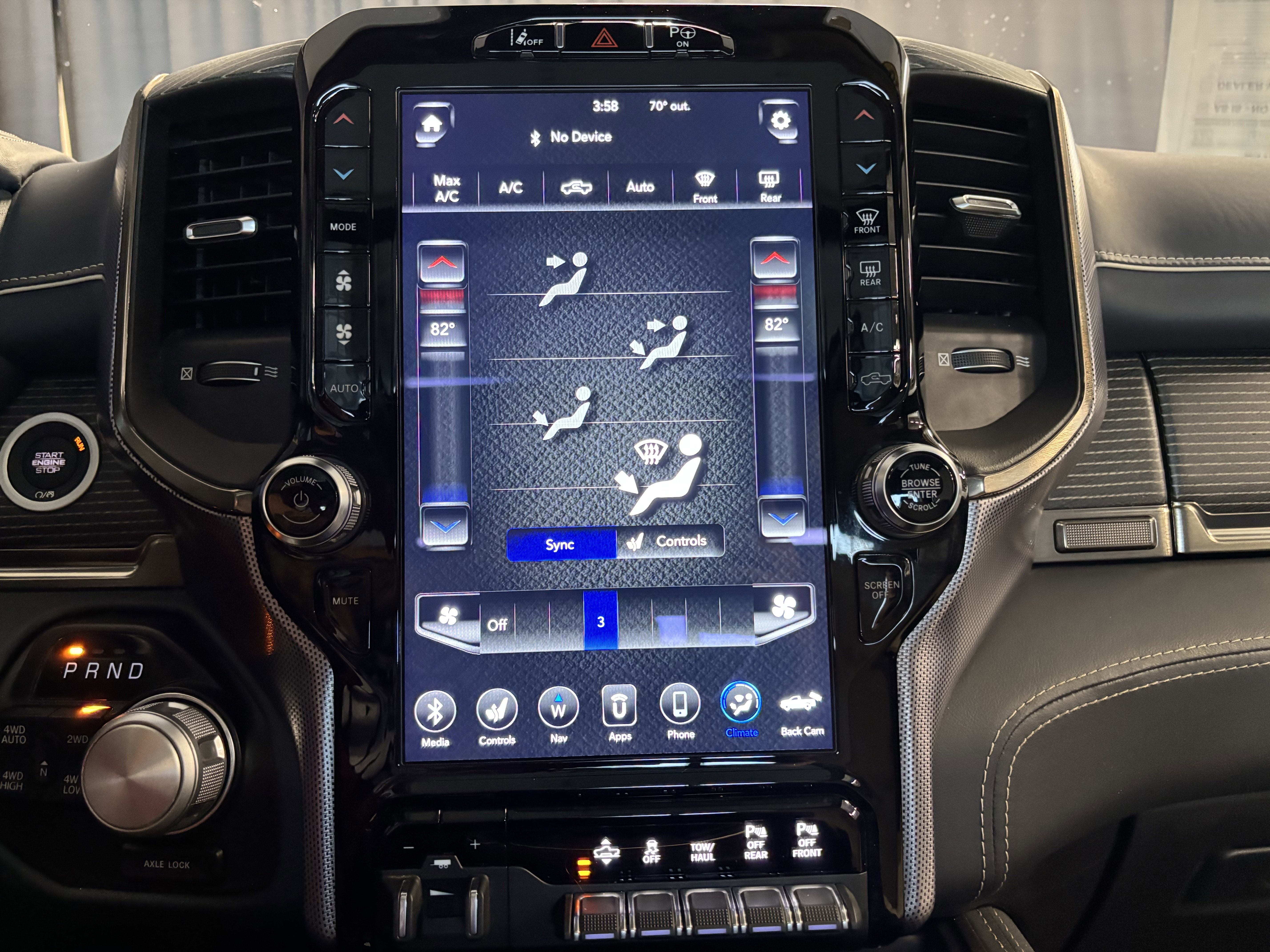 Used 2020 RAM 1500 Limited image 11