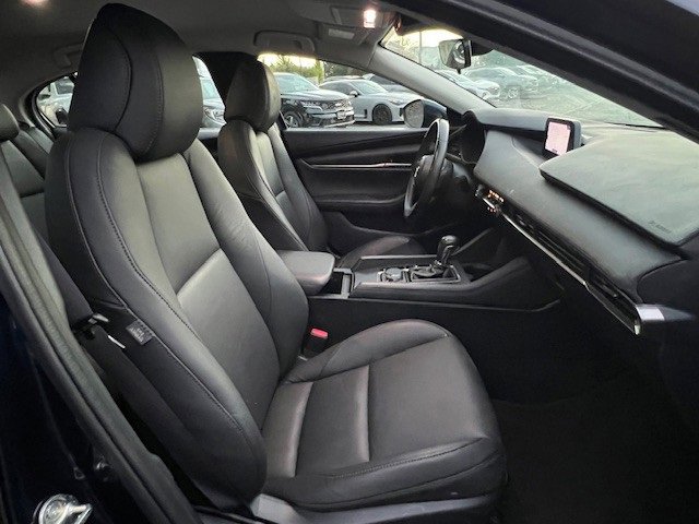 Used 2020 MAZDA MAZDA3 Sedan w/ Select Package image 18