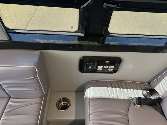 Used 2017 Mercedes-Benz Sprinter 3500 image 22