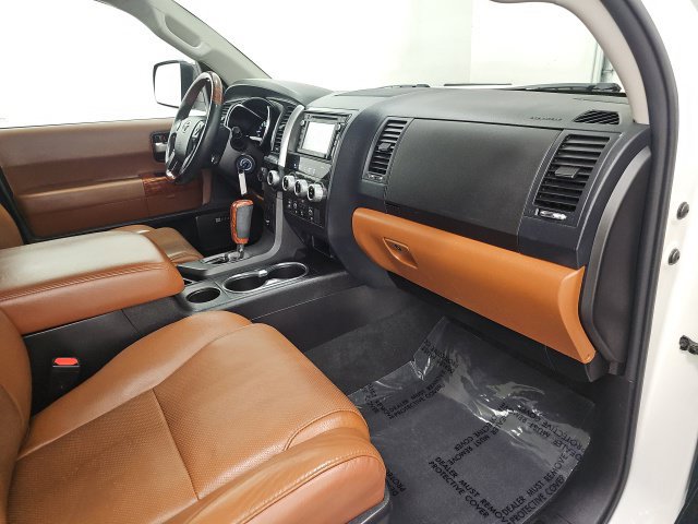 Used 2019 Toyota Sequoia Platinum AWD/4WD image 44