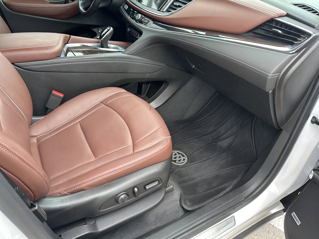 Used 2019 Buick Enclave Avenir w/ Avenir Technology Package image 16