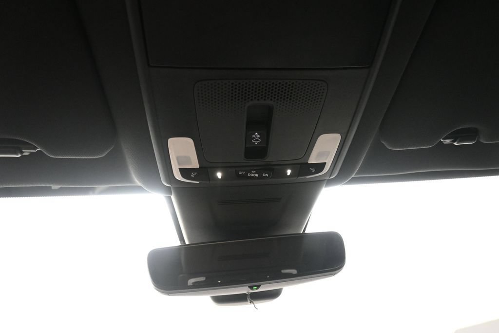 Used 2025 Honda CR-V Sport Touring image 17