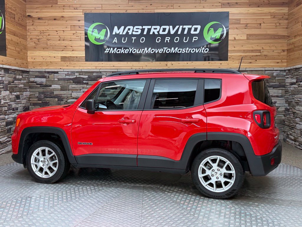 Used 2023 Jeep Renegade Latitude w/ Premium Group AWD/4WD image 14