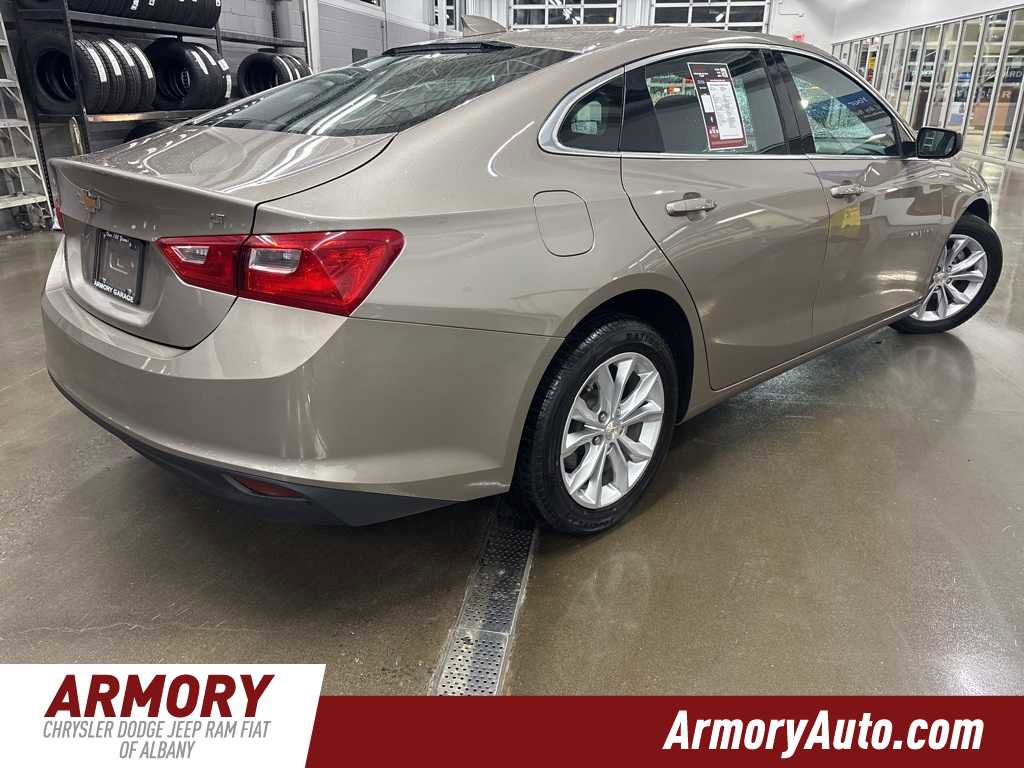 Used 2023 Chevrolet Malibu LT image 4