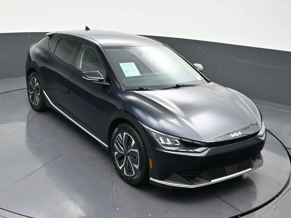 Used 2022 Kia EV6 Light image 23