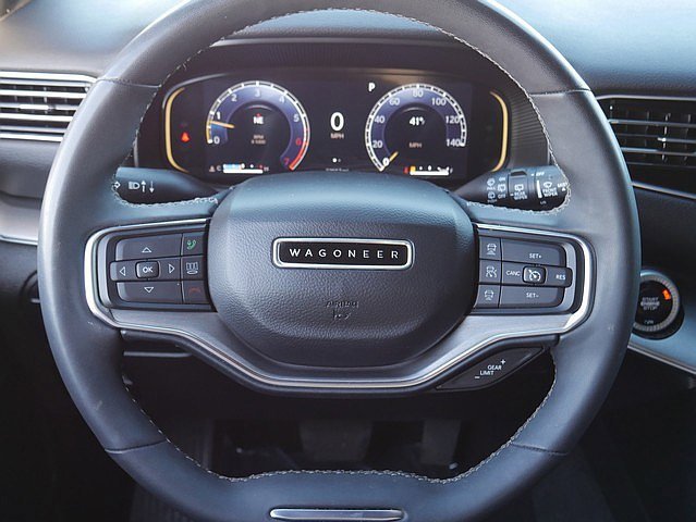 Used 2024 Jeep Wagoneer Series II image 19